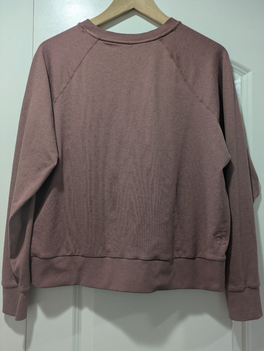 Vuori Long Sleeve Halo Crew Pullover Pink Sz S - Picture 14 of 14